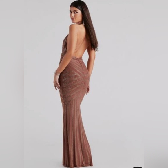 Elegant Brown Evening Gown - Picture 10 of 10